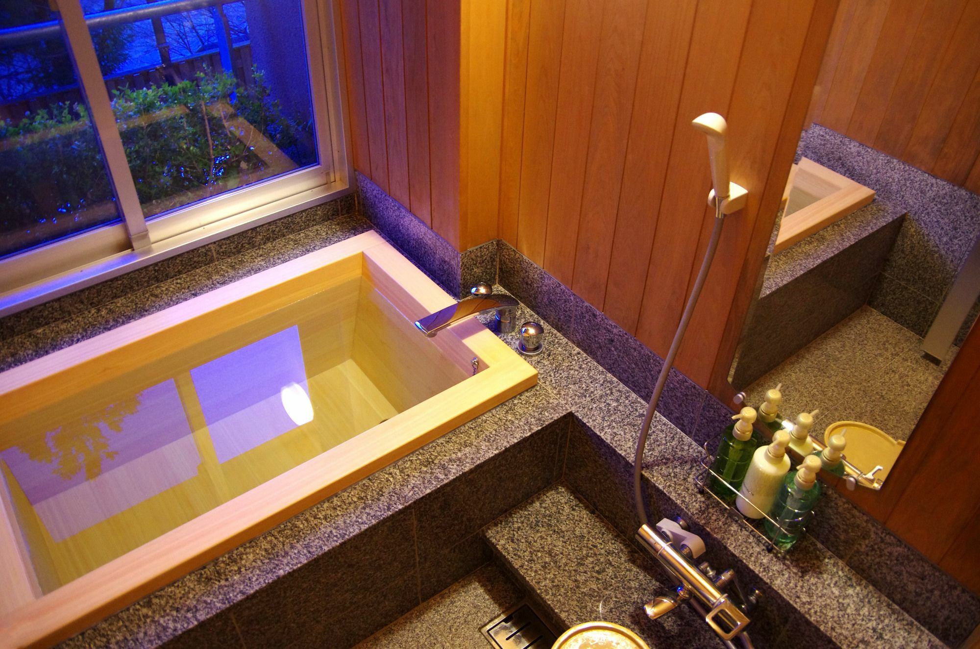 Gero Onsen Yukyunohana מראה חיצוני תמונה